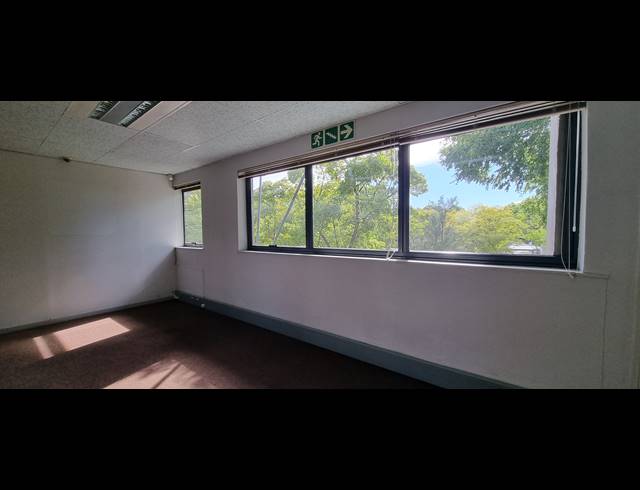 313.50M² OFFICE TO LET IN RANDJESPARK